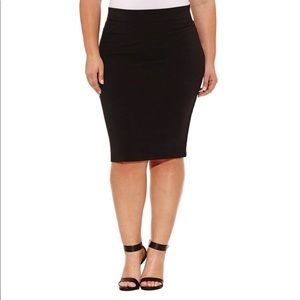 Black ribbed pencil skirt